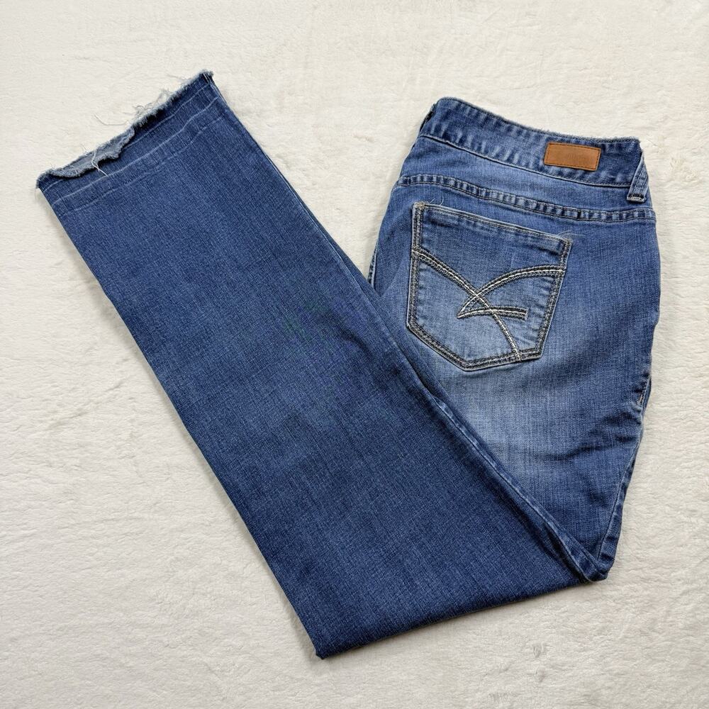 Amethyst Jeans Women’s 16 Regular Straight Leg Mid Rise Blue Medium Wash Raw Hem